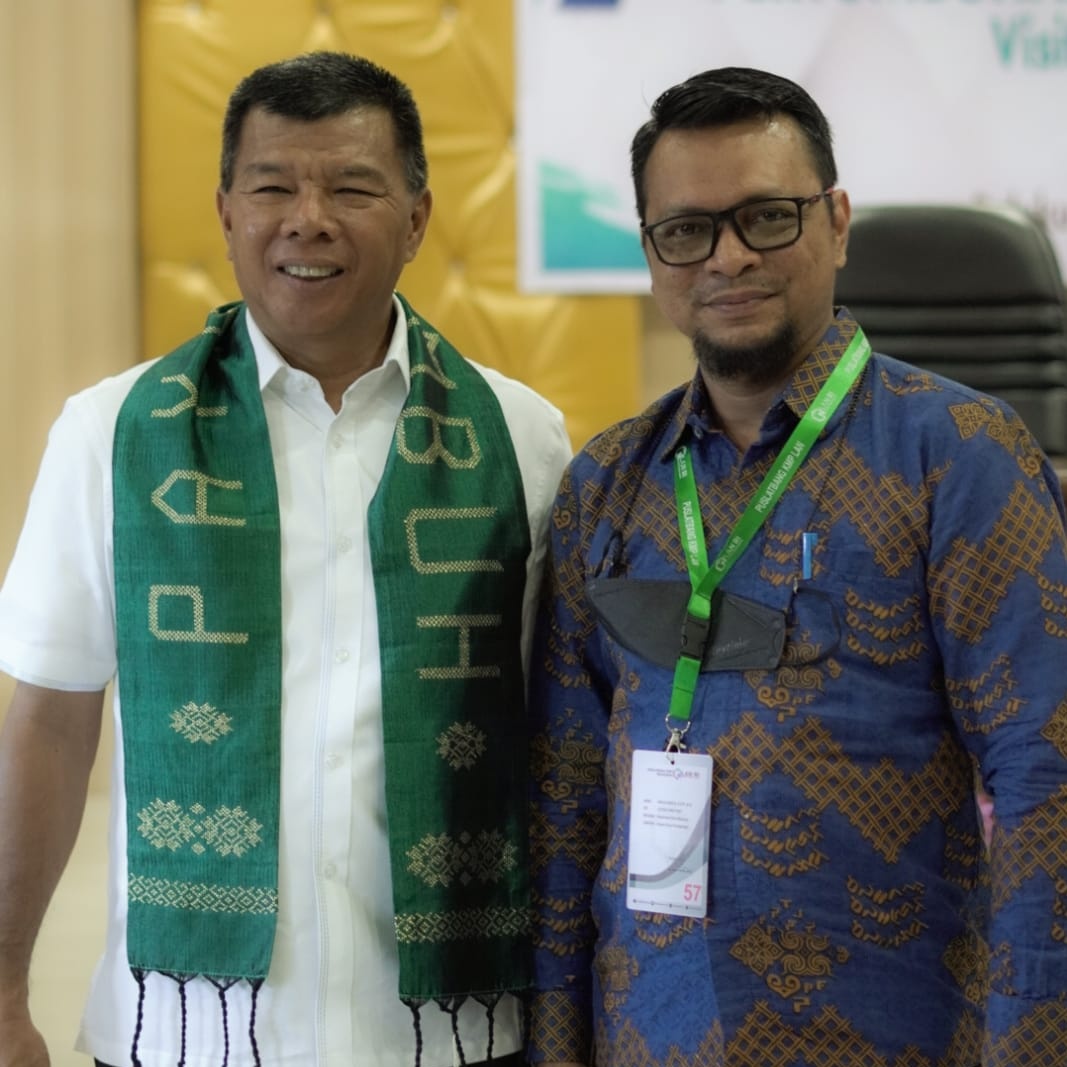 Arlin Ariesta bersama Bupati Bulukumba Andi Muchtar Ali Yusuf