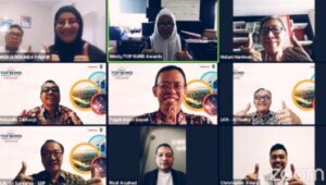 Direksi perumda parkir Makassar Raya Rapat Daring (Zoom)